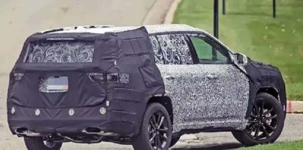 2021 Jeep Grand Cherokee Interior