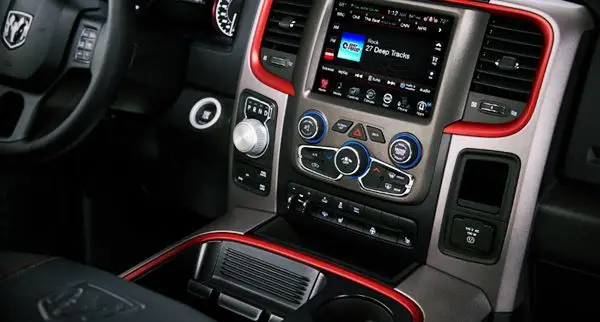 Dodge Dakota 2022 Interior