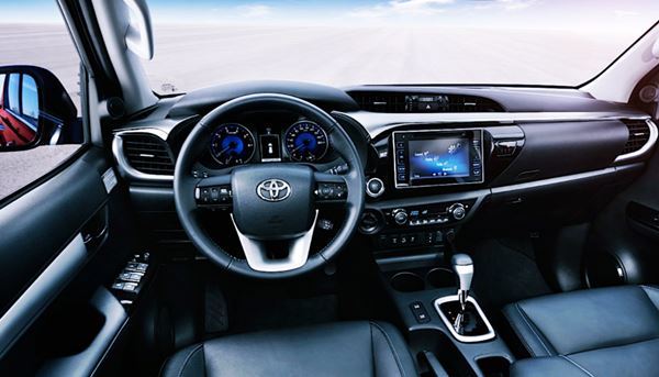 Interior Toyota Hilux GR 2023