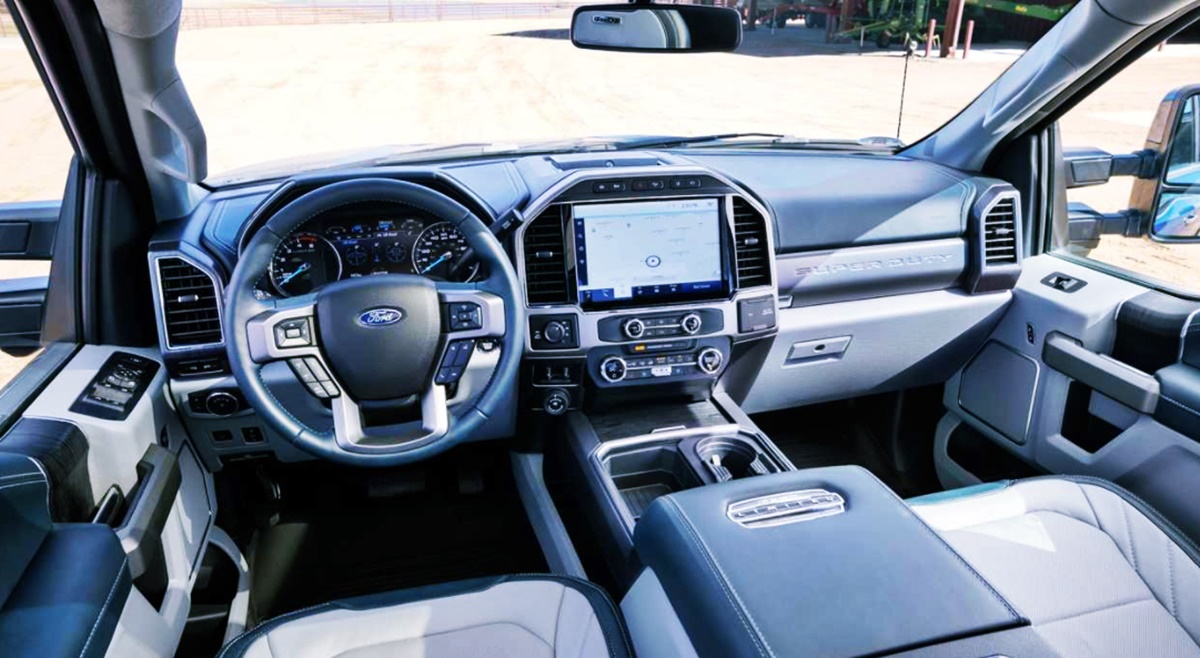 2023 Ford Super Duty Interior