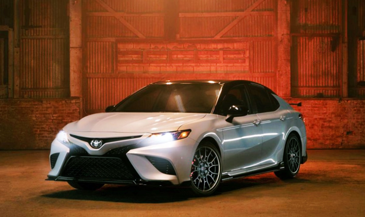 2024 Toyota Camry Mpg